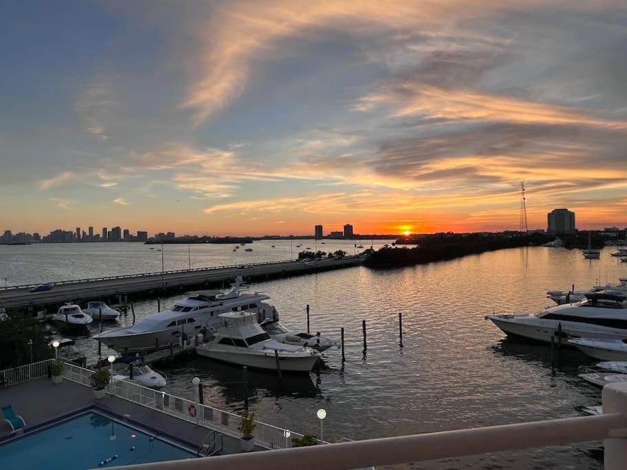 Unique Water Views, Free Parking 1Bed 1 Bath Rooffornomads 416 Apartment Miami Beach Exterior photo
